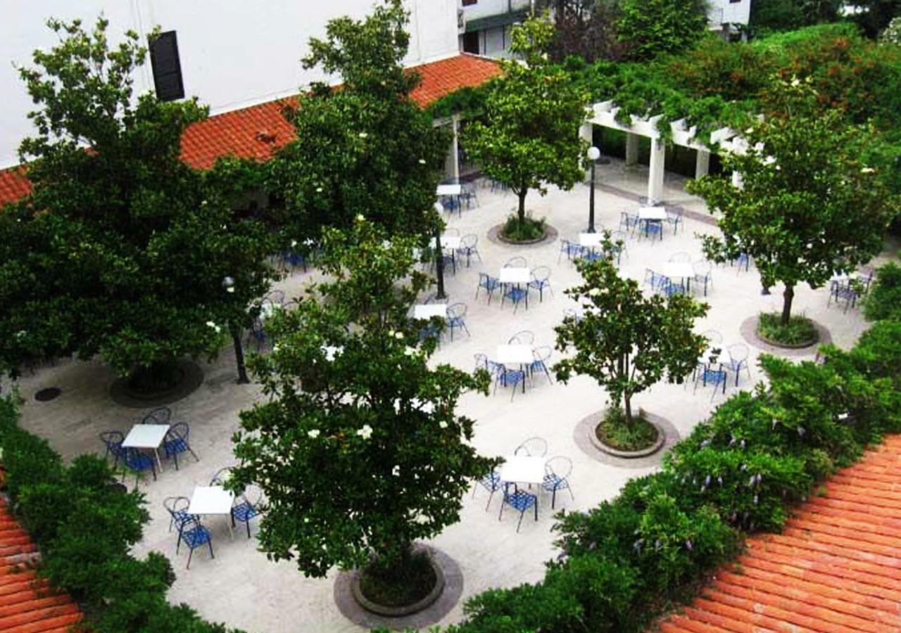 Hotel Sumadija Rafailovici Bečići Εξωτερικό φωτογραφία