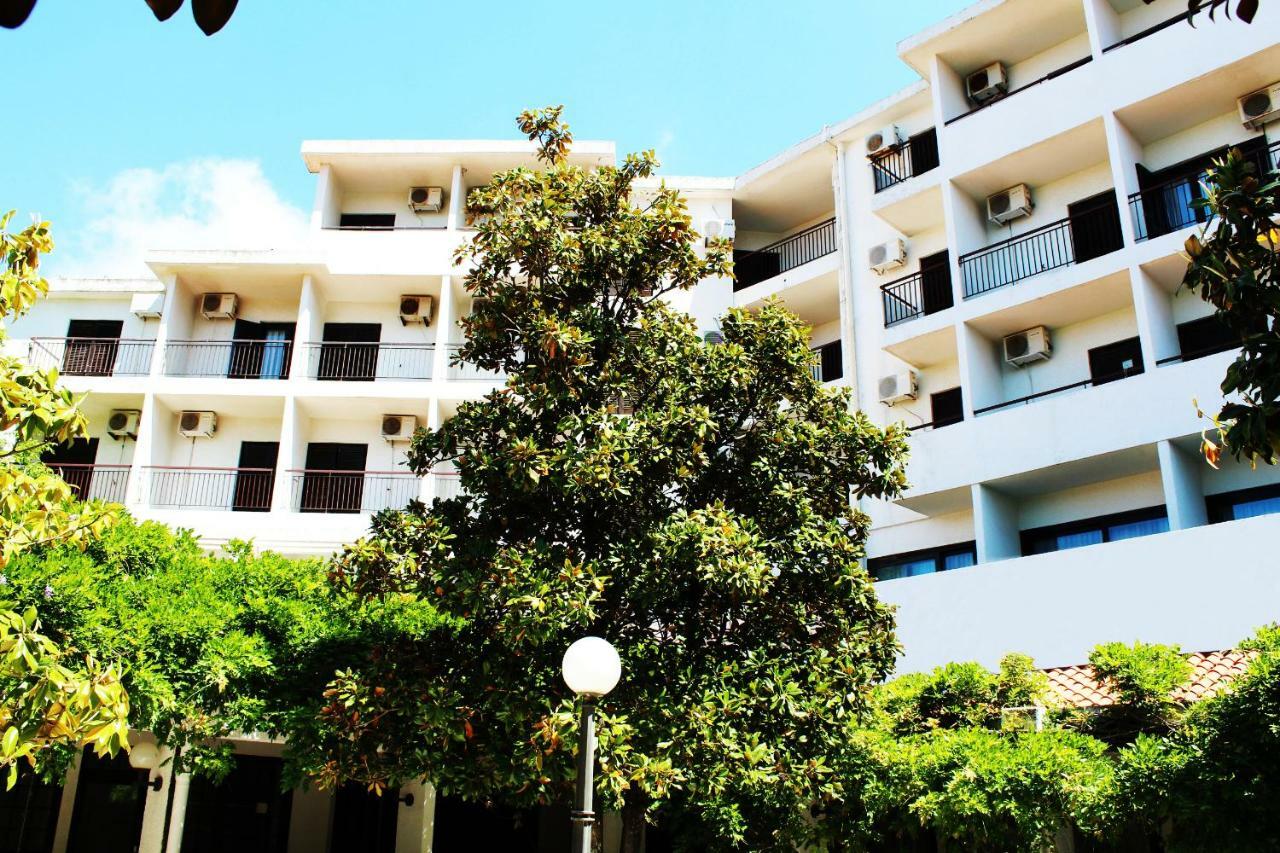 Hotel Sumadija Rafailovici Bečići Εξωτερικό φωτογραφία